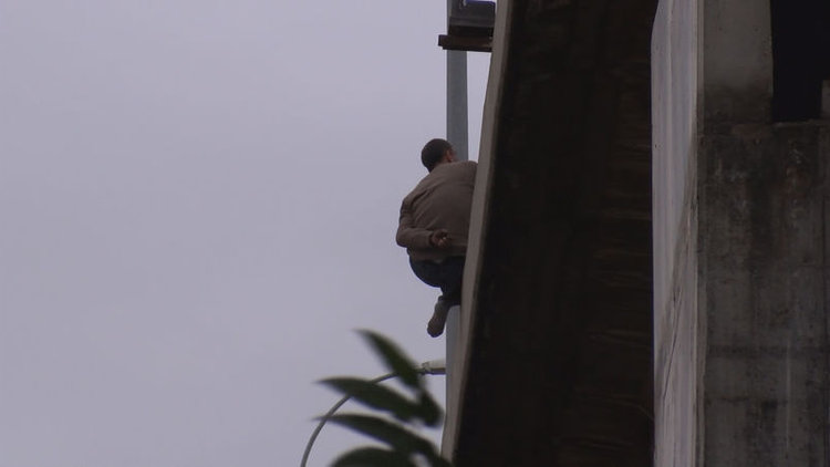 15 Temmuz Şehitler Köprüsü'nde intihar girişimi!