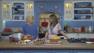 Pelin Karahan bugün; Ayşe Oruç ile patlıcanlı kapamalı etli pilav, sütlü ıslak kek, yıldız şehriyeli mor salata ve ...