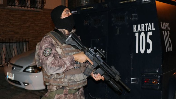İstanbul'da şafak vakti narkotik operasyonu