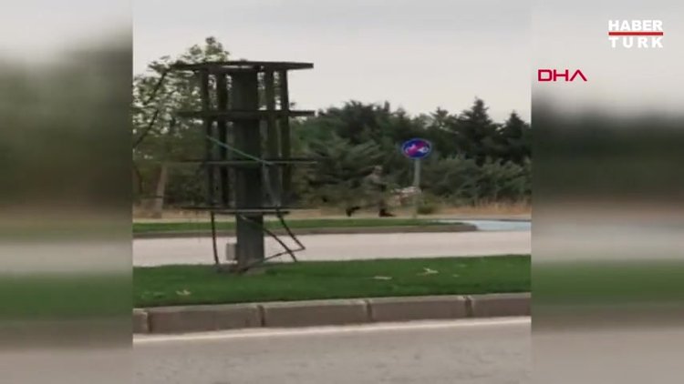 Birliğinden firar eden asker AVM'ye böyle geldi