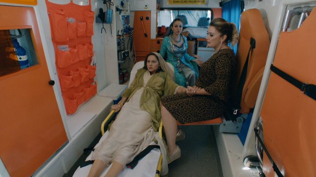 Evdeki Yabancı 20-21. Bölüm izle Evdeki Yabancı 20-21. Bölüm izle