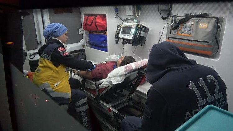 Ağlayan çocuk ailesini ölümden kurtardı