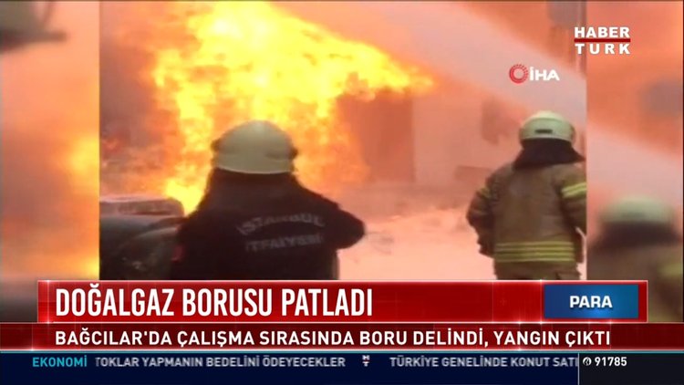 Doğalgaz borusu patladı: Bağcılar'da çalışma sırasında boru delindi, yangın çıktı