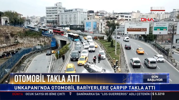 Otomobil takla attı: Unkapanı'nda otomobil bariyerlere çarpıp takla attı
