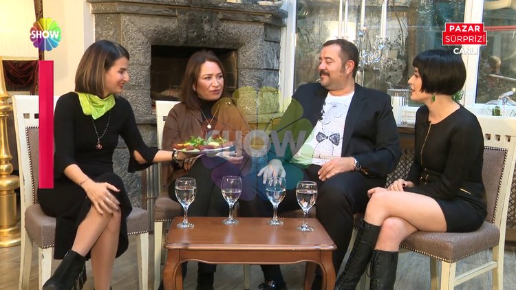 Ata Demirer, Demet Akbağ ve Gonca Vuslateri ile çok özel!