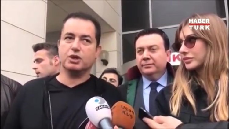 Acun boşanma açıklaması yaparken arkadan duyulan ses olay oldu