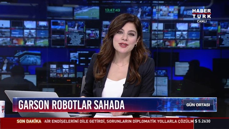 Garson Robotlar sahada: Nepal'de bir restoranda servisi robotlar yapıyor