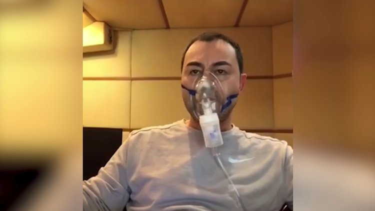 Serdar Ortaç oksijen tüpüyle şarkı söyledi