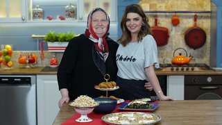 Pelin Karahan, Nurcan Kahraman ile karakuş tatlısı, yeşil mercimek mantısı, çalça çorbası ve ıspanak borani yapımını gösterdi. ...