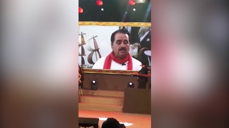 İbrahim Tatlıses gözyaşlarına boğuldu