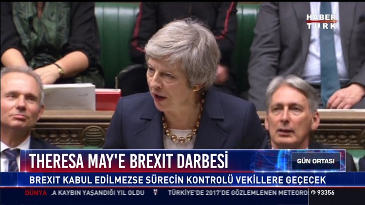 Theresa May'e Brexit darbesi: Brexit kabul edilmezse sürecin kontrolü vekillere geçecek