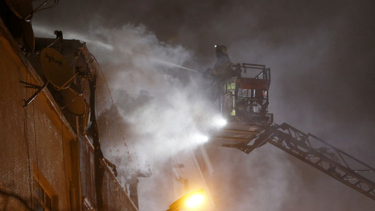 Bayrampaşa'da korkutan yangın! Çok sayıda yaralı var