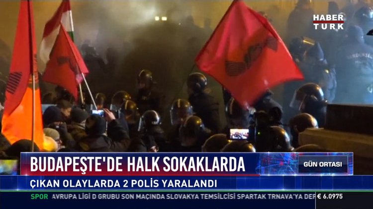 Budapeşte'de halk sokaklarda: Çıkan olaylarda 2 polis yaralandı