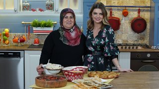 Pelin Karahan bugün; Fatma Toker ile şehzade kebabı, gül baklava, pastırmalı madımak ve çatal aşı çorbası yapımını gösterdi. ...