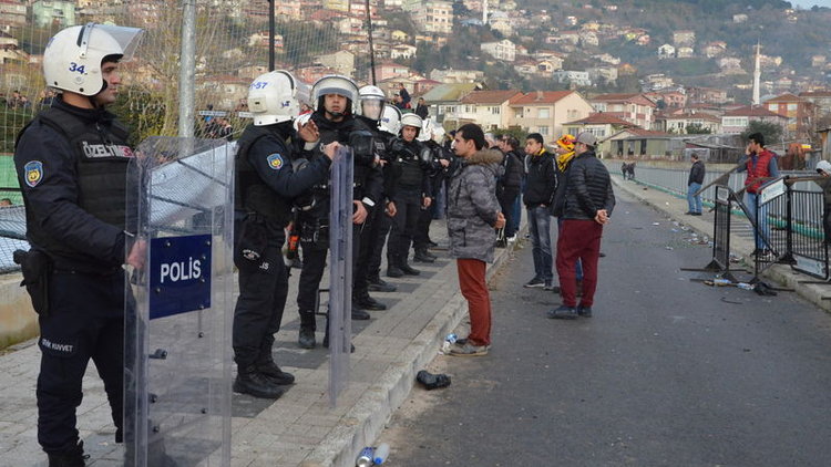 Beykoz 1908 - Feriköy maçı öncesi olaylar çıktı
