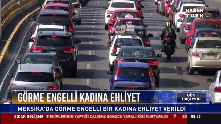 Görme engelli kadına ehliyet: Meksika'da görme engelli bir kadına ehliyet verildi