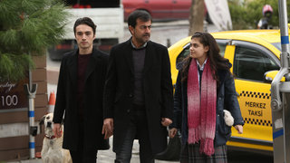 Gülperi geçmişin bilinmezleriyle hiç beklemediği bir anda yüzlemek zorunda kalacaktır. 