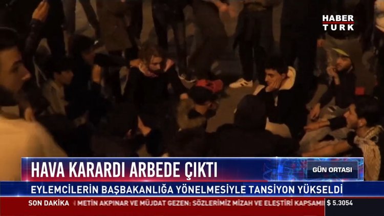 Sarı yelekliler Lübnan'da: Hayat pahalılığı ve hükümet krizi protesto edildi