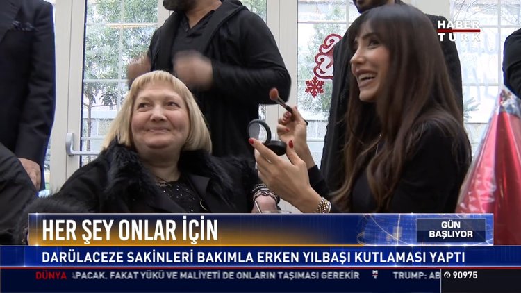 Her şey onlar için: Darülaceze sakinleri bakımla erken yılbaşı kutlaması yaptı