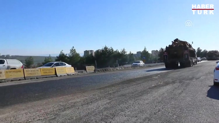 Suriye sınırına büyük bir askeri sevkiyat gerçekleştirildi!