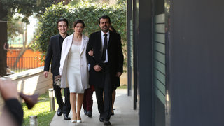 Gülperi ise çocuklarının mutluluğu ve Kadir’e duyduğu aşk arasında zor bir seçimin eşiğine gelir.