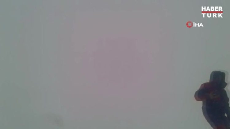 Nemrut Dağı'ndaki devasa heykeller karda kayboldu