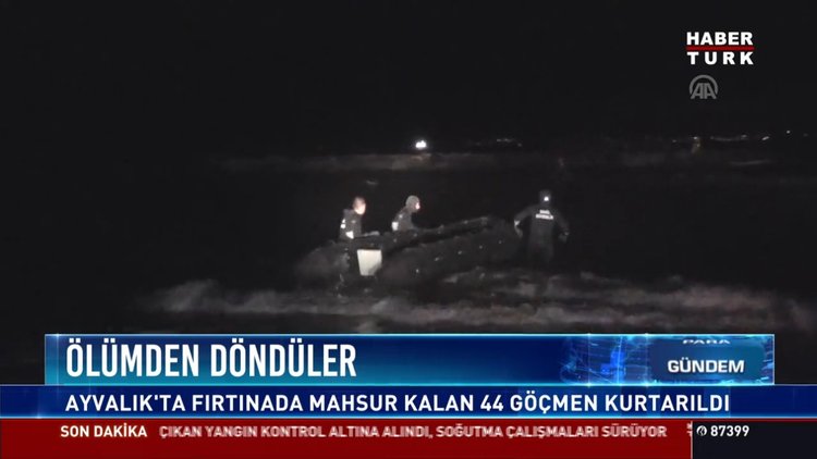 Ölümden döndüler: Ayvalık'ta fırtınada mahsur kalan 44 göçmen kurtarıldı