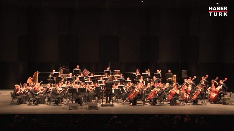 İDOB İstanbul Devlet Opera Balesi yeni yıl konseri verdi