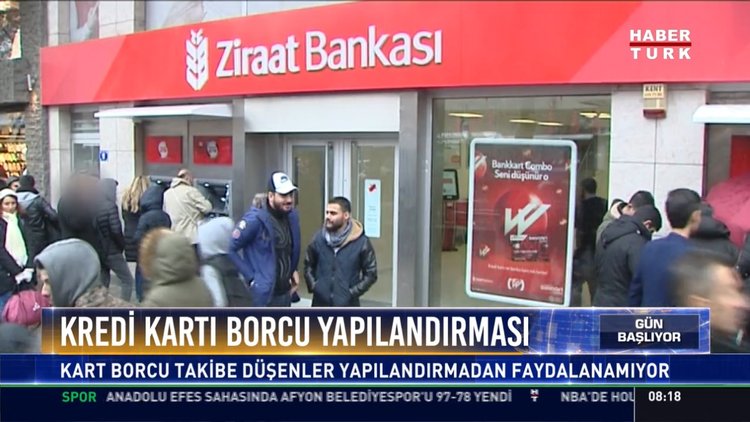 Kredi kartı borcu yapılandırması: Banka şubelerine gidenlerin bir kısmı eli boş dönüyor