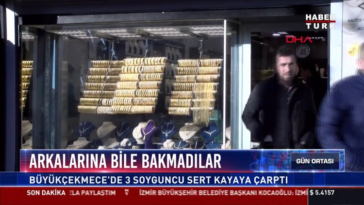 Arkalarına bile bakmadılar: Büyükçekmece'de 3 soyguncu sert kayaya çarptı