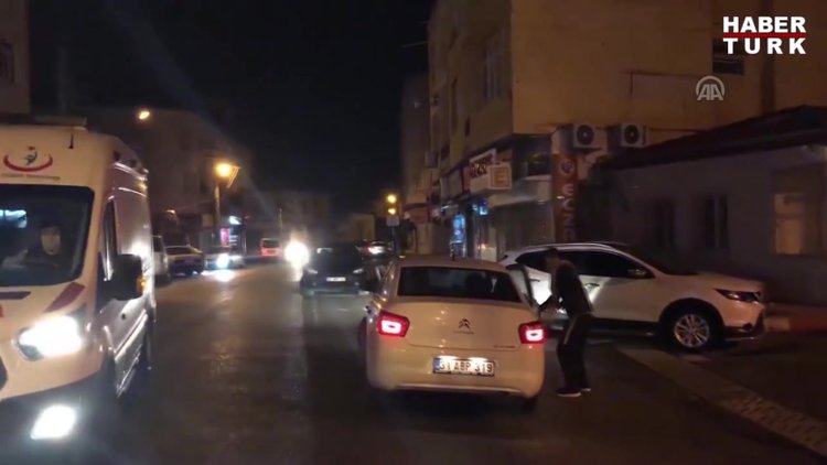 Hırsız, genç kızın yüzüne asit türünden bir sıvı attı