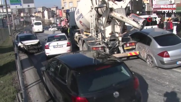 Okmeydanı'nda makas atan sürücü zincirleme kazaya neden oldu