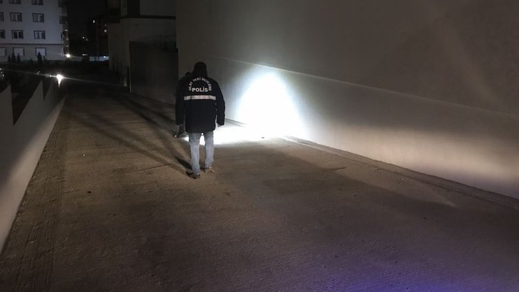 7'nci kattan düşen üniversite öğrencisi kurtarılamadı