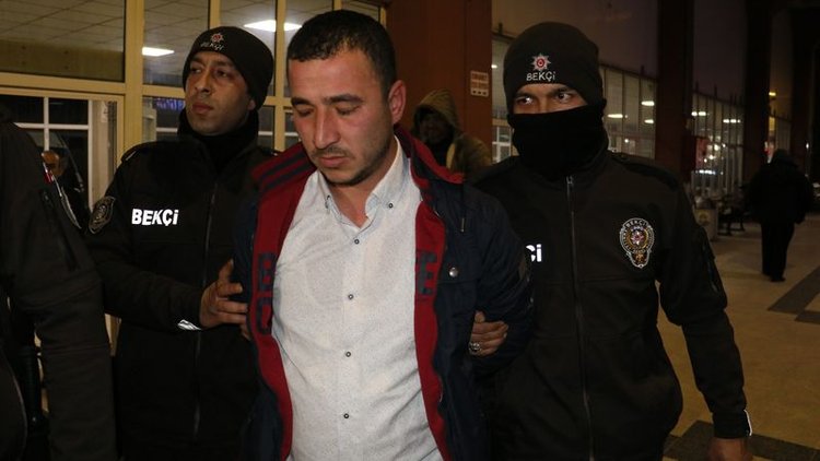 Kendisini canlı bomba olarak ihbar etti, gözaltına alındı