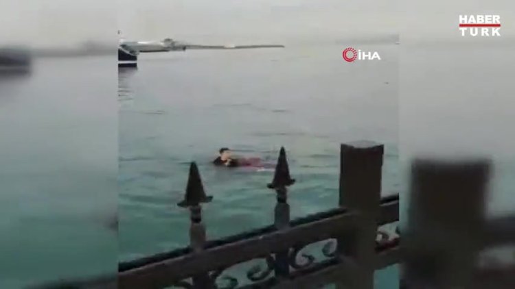 Kadıköy'de kahraman Çevik Kuvvet polisinin denize düşen genç kızı kurtarma anları kamerada