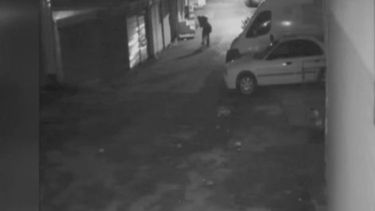 Genç kıza gasp, kameraya yansıdı