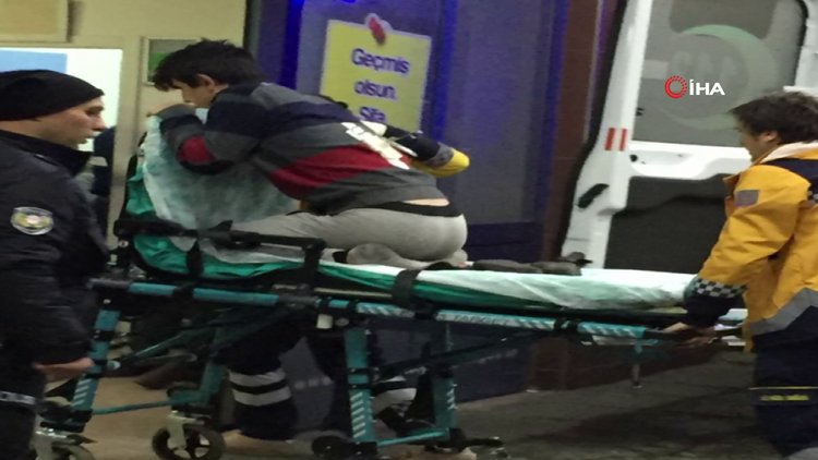 Babasıyla tartışan genç, sırtına saplanan makasla hastaneye kaldırdı