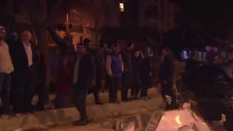 Lüks otomobiliyle yarış yapan sürücü dehşet saçtı: 2 ölü 3 yaralı