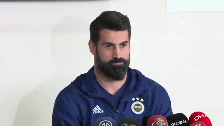 Volkan Demirel özür diledi