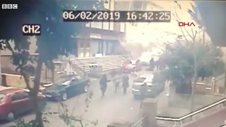 Kartal'da 8 katlı binanın çökme anı