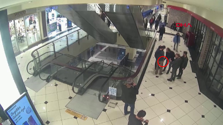 Müteahhitten rüşvet isteyen bilirkişiye suçüstü!