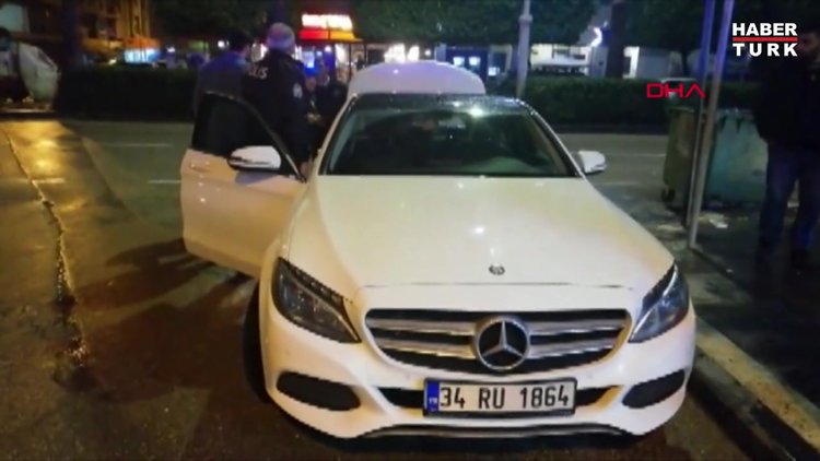 300 bin liralık otomobilinin anahtarını kaybetti, bulana 15 euro verdi