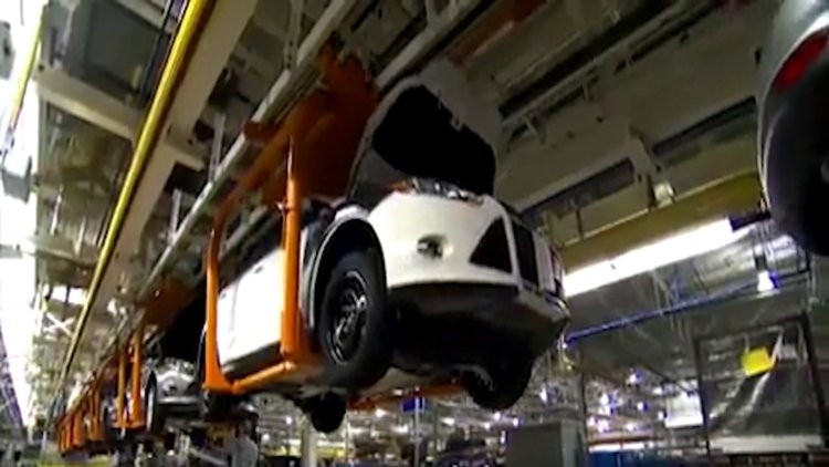 Times: Brexit belirsizliği nedeniyle Ford, İngiltere'deki üretimini başka ülkelere taşımaya hazırlanıyor