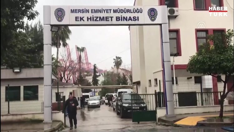 Toroslar'da evinde bıçaklanarak öldürülen kadın