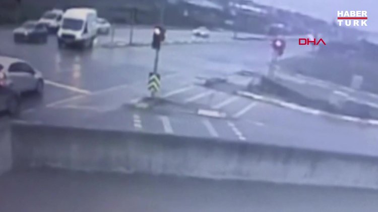 Tuzla'da iki kadının gaspçılarla mücadelesi kamerada