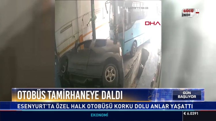 Otobüs tamirhaneye daldı: Esenyurt'ta özel halk otobüsü korku dolu anlar yaşattı