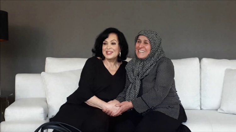 Diyarbakırlı Necla Aslan'ı Türkan Şoray evinde ağırladı