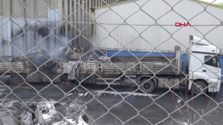 Kimsayal madde yüklü TIR alev aldı, 6 işçi dumandan etkilendi