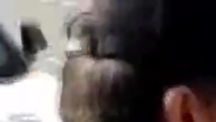 Taksiciyi rehin alan kadın, polislere zor anlar yaşattı