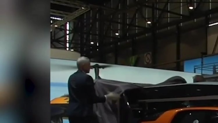 Cenevre'deki fuarda 'araba ve uçak hibridi' tanıtıldı